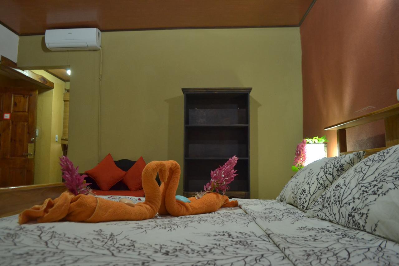 Hotel Rustico Santa Teresa Carmen  外观 照片