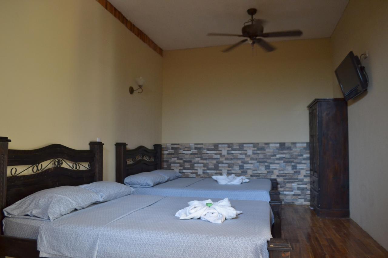 Hotel Rustico Santa Teresa Carmen  外观 照片